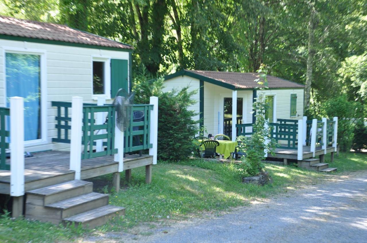 Les Chalets Du Moulin Du Chatain 4 Payzac  Zewnętrze zdjęcie