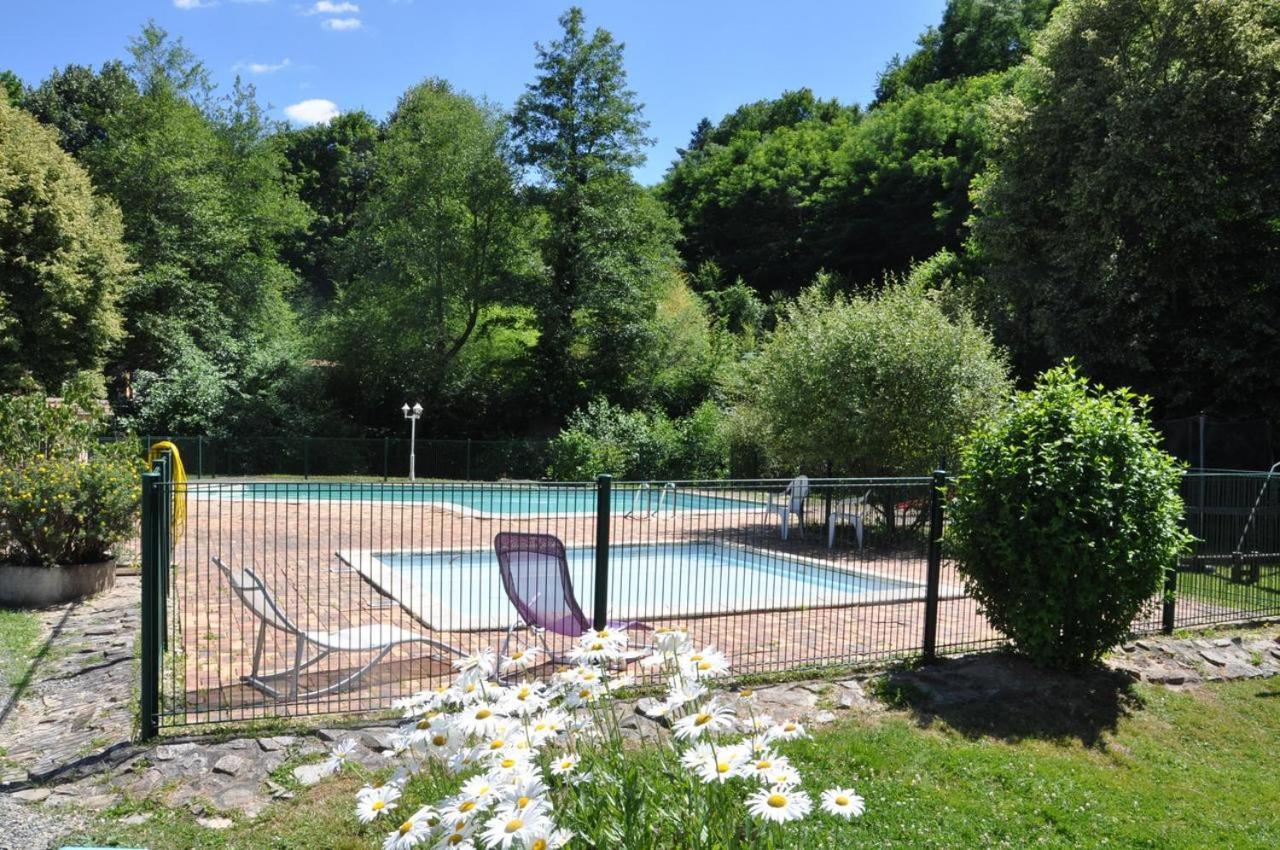 Les Chalets Du Moulin Du Chatain 4 Payzac  Zewnętrze zdjęcie